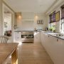 cat-dapur-warna-putih